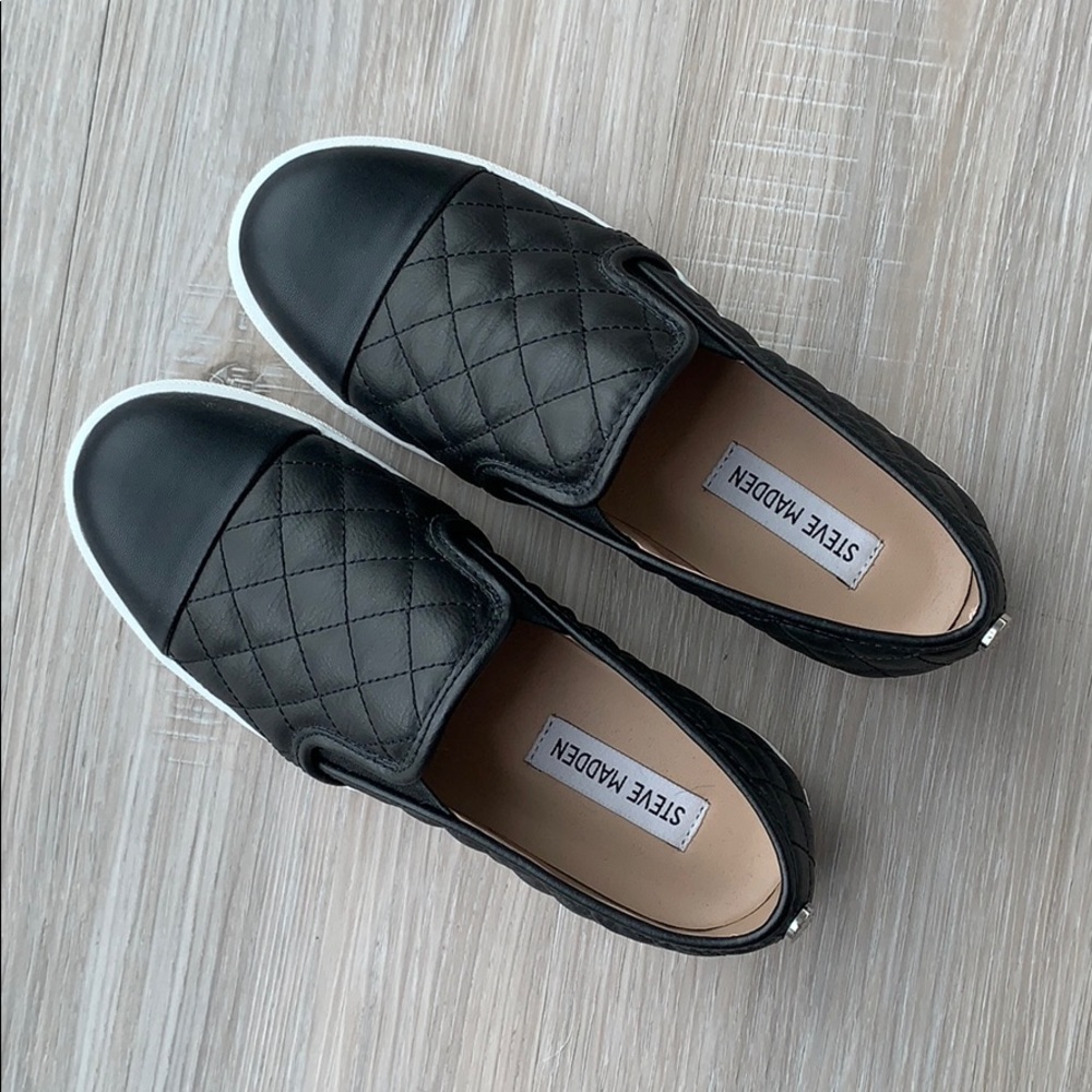 Steve Madden slides *LIKE NEW* *Never worn*